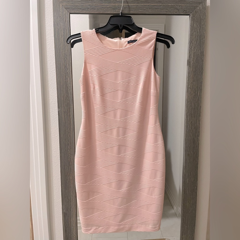 Tommy Hilfiger Knee Length Sheath Dress